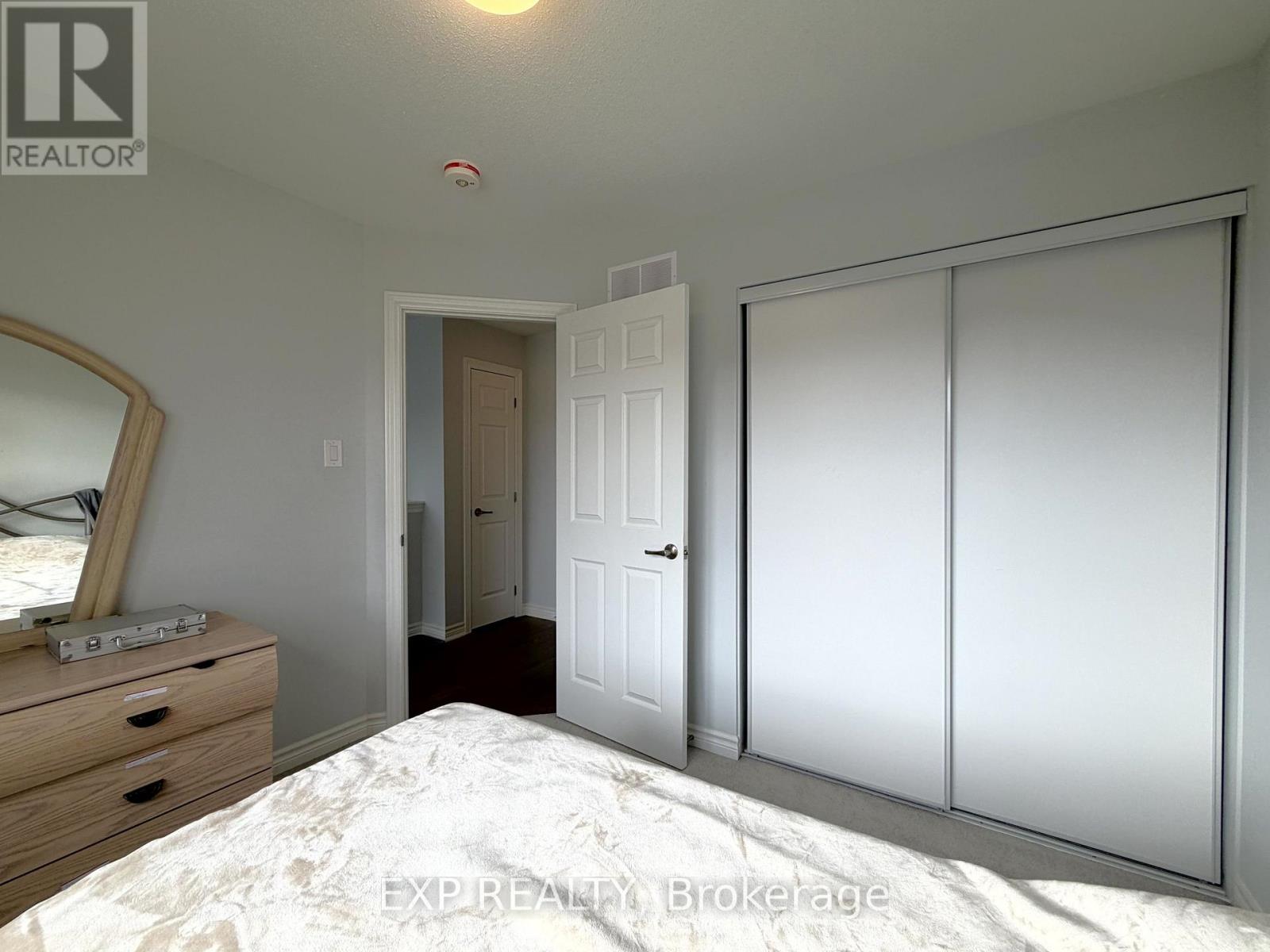 27 Bermondsey Way Property Photo 10