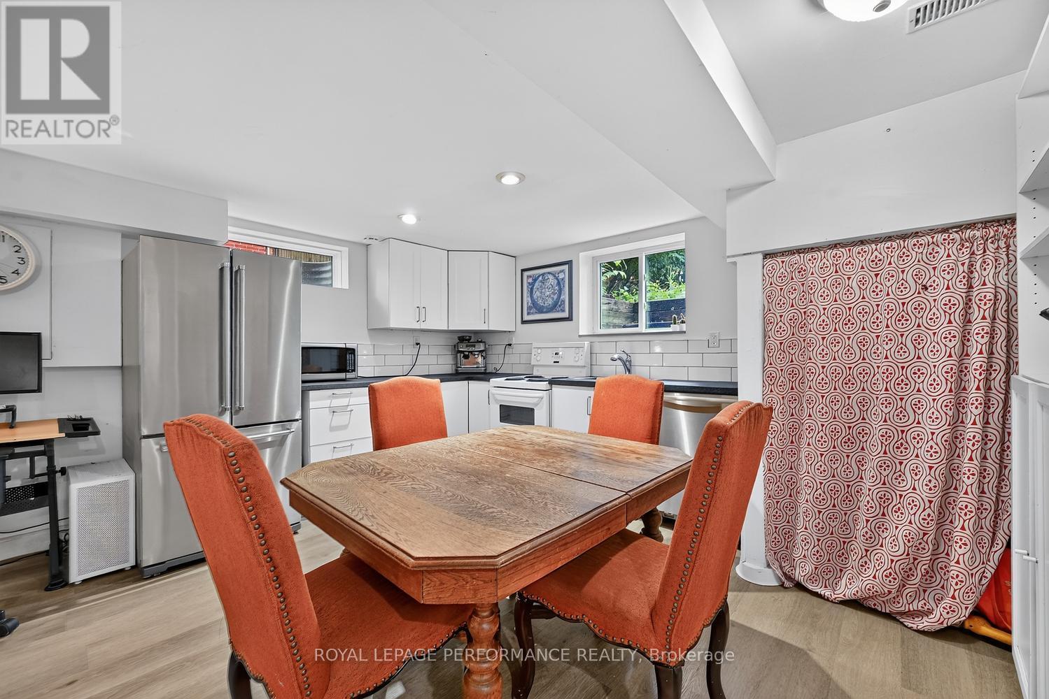 140 Begonia Avenue Property Photo 35