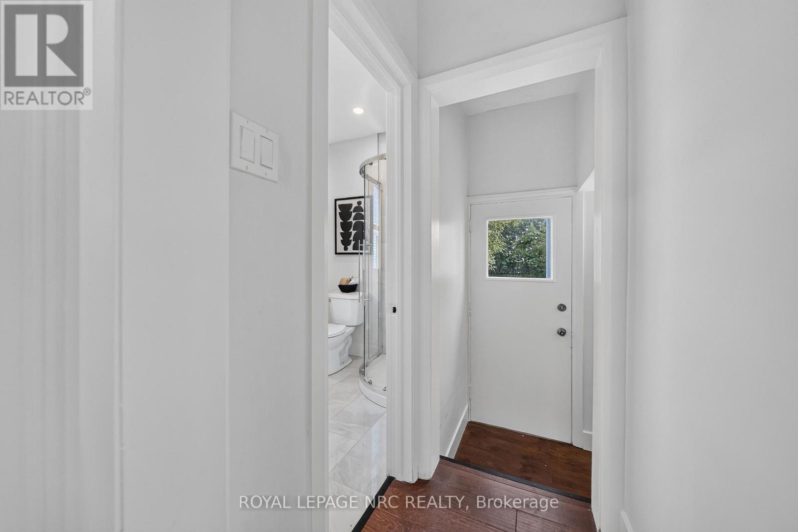 12 Admiral Road Property Photo 26