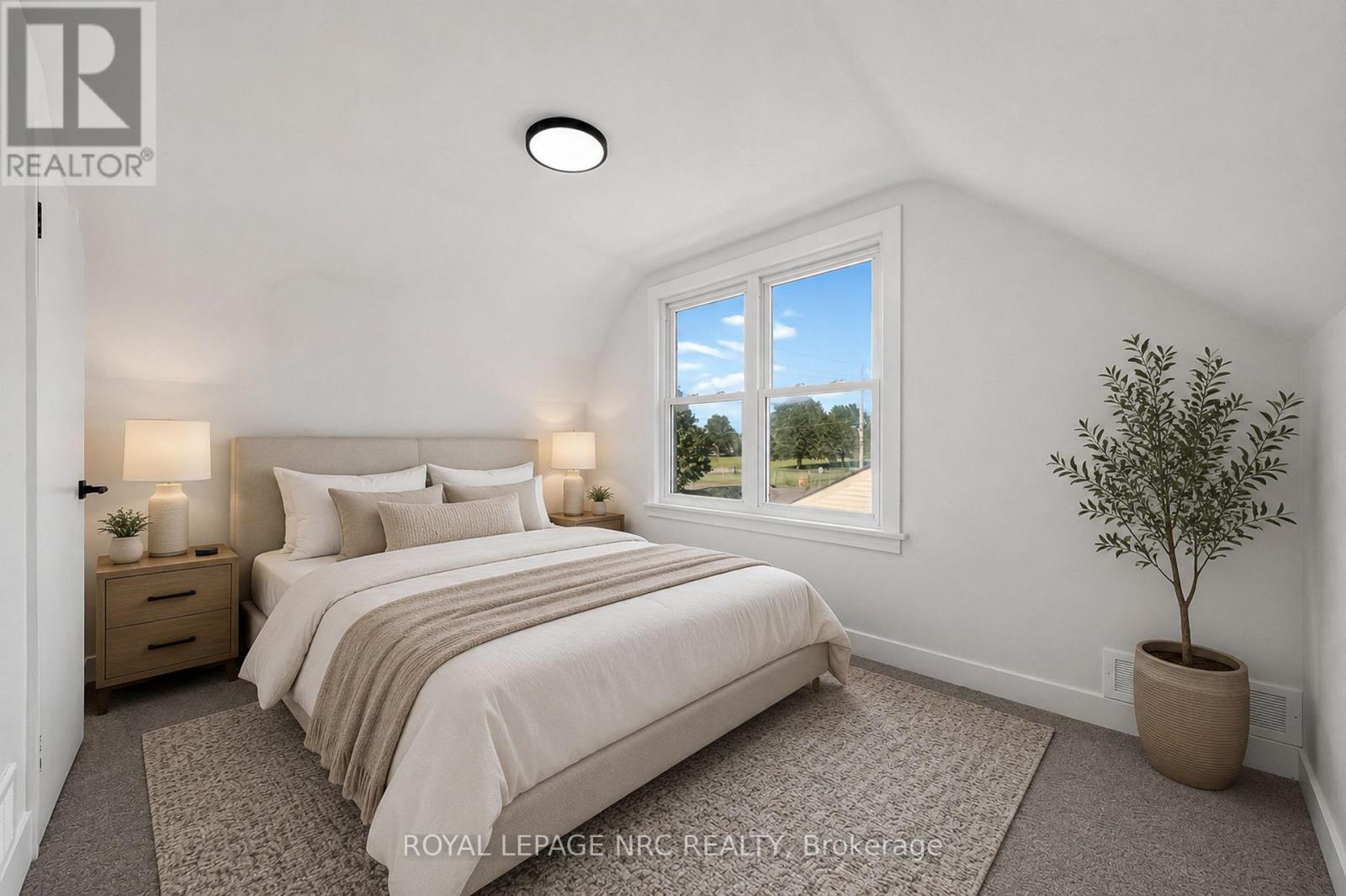 12 Admiral Road Property Photo 30