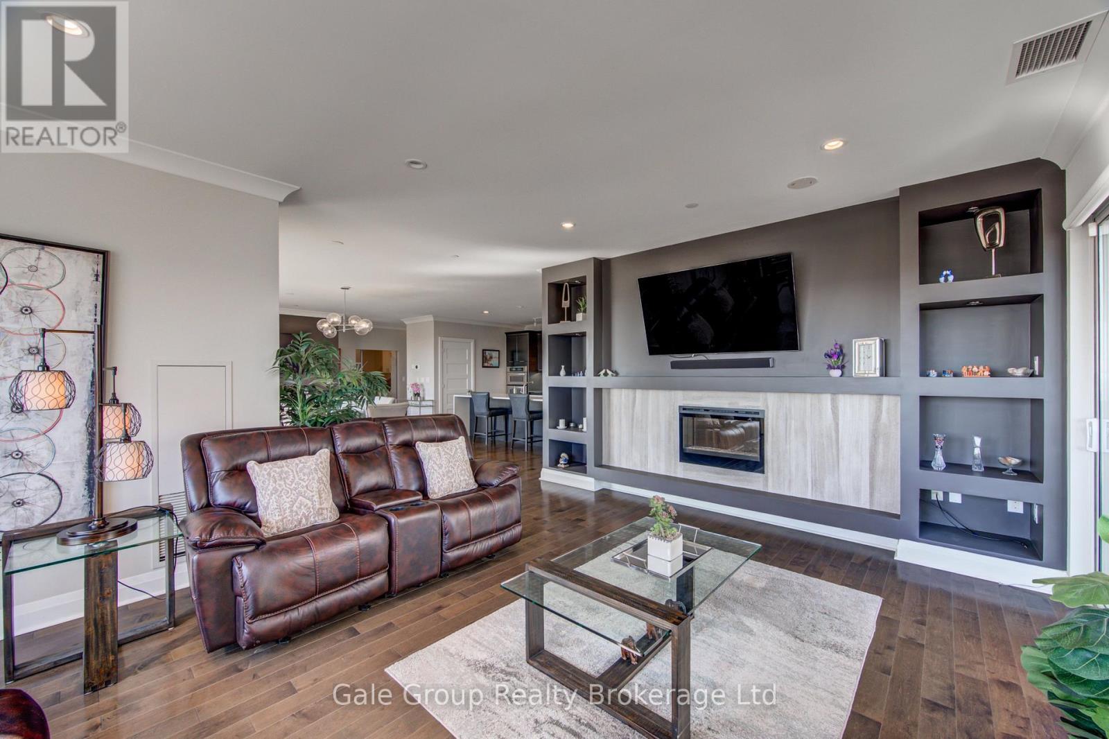 2702 - 330 Ridout Street N Property Photo 20