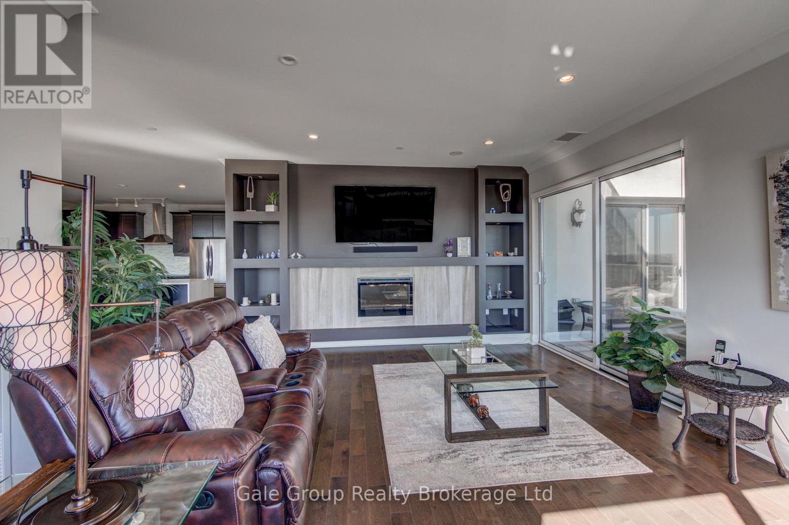 2702 - 330 Ridout Street N Property Photo 21