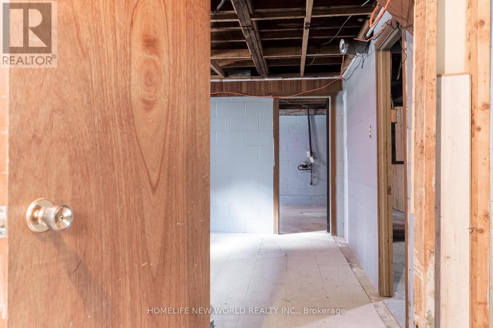 422 Welland Avenue Property Photo 26