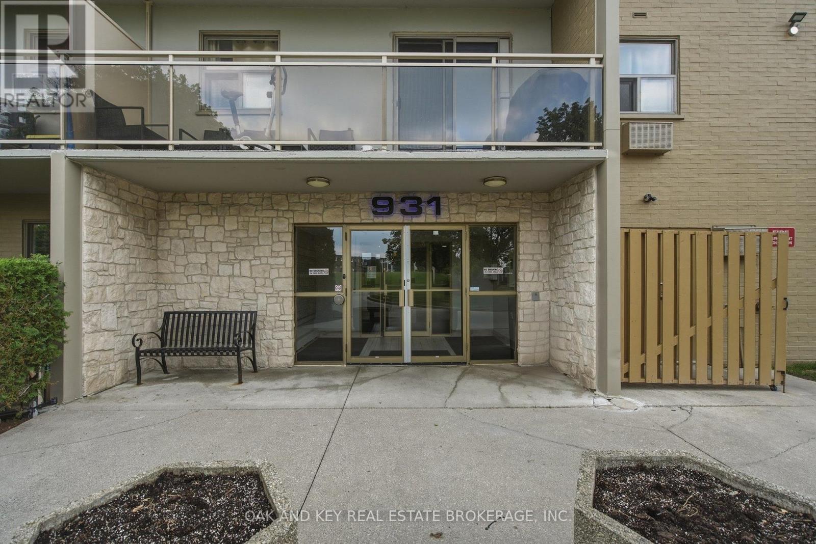 302 - 931 Wonderland Road S Property Photo 4