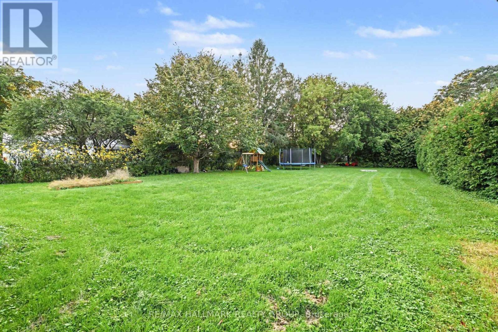 65 Christopher Hamilton Street Property Photo 33