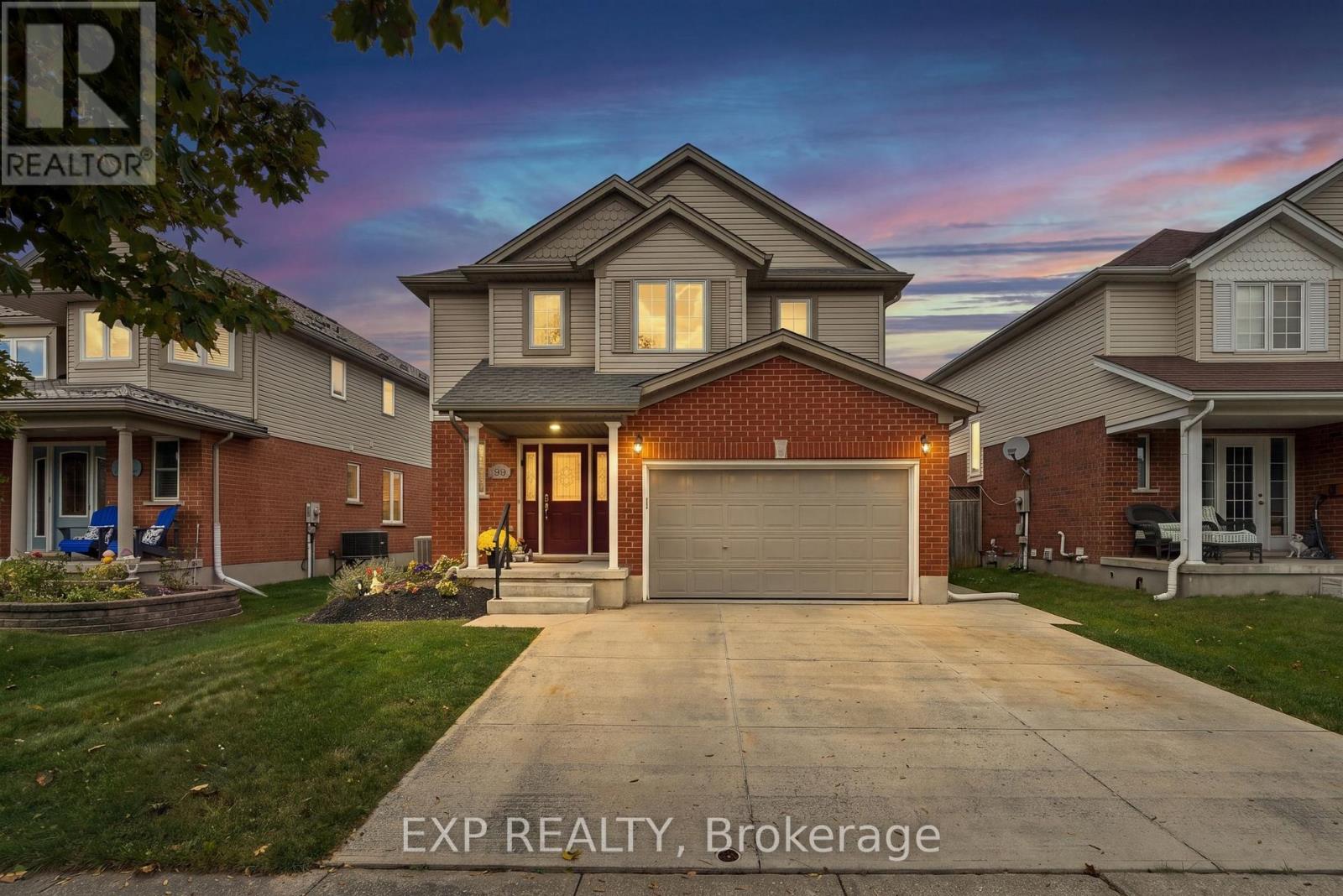 99 STIEFELMEYER CRESCENT Property Photo 1