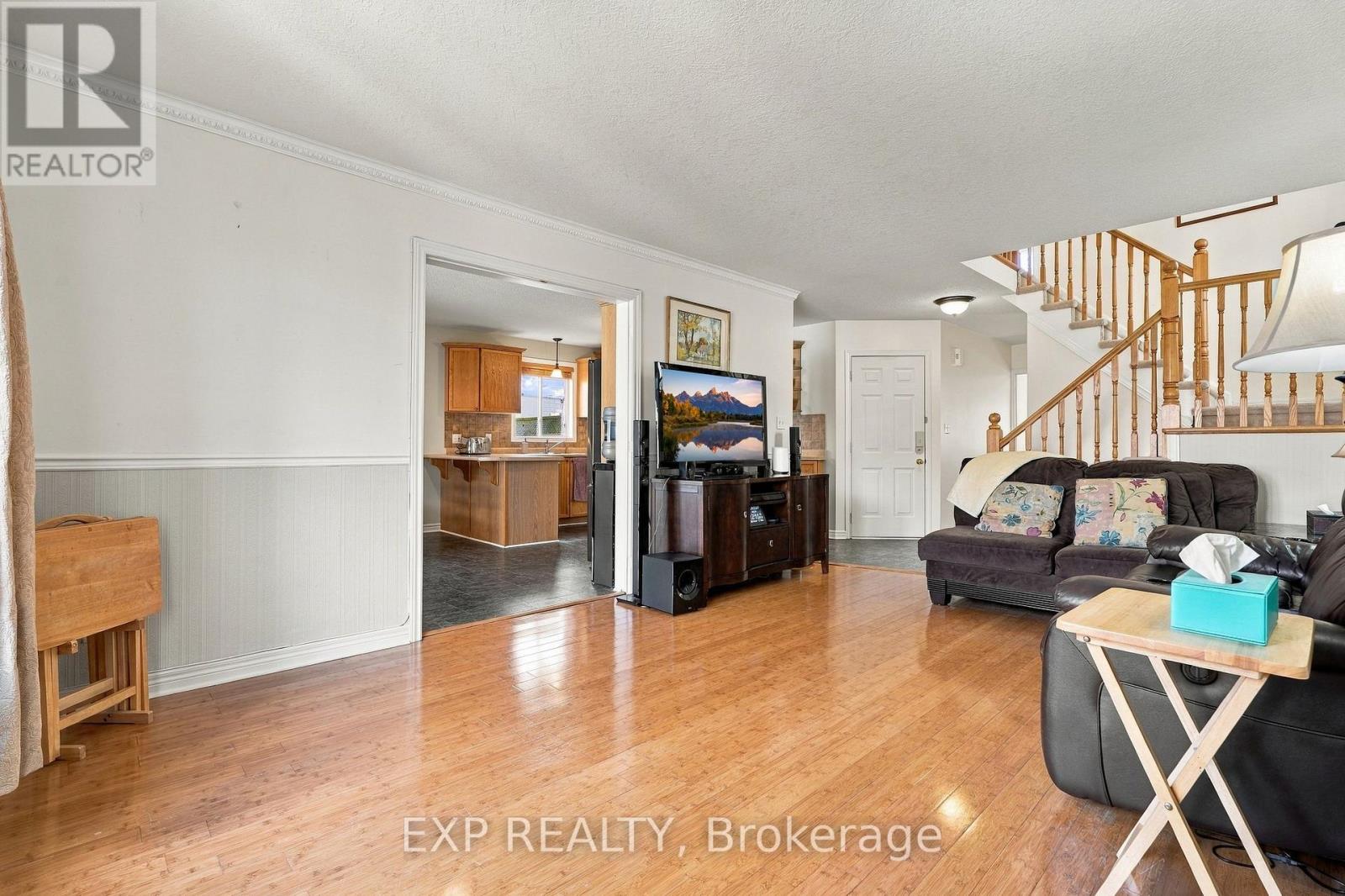 99 Stiefelmeyer Crescent Property Photo 7