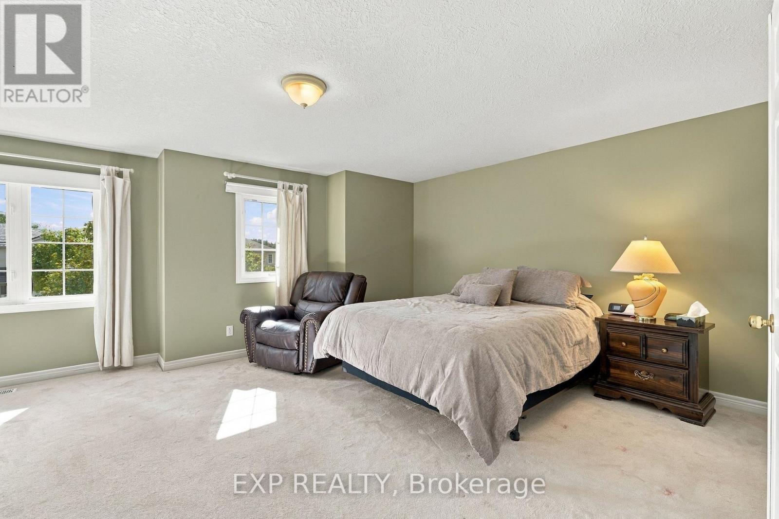 99 Stiefelmeyer Crescent Property Photo 16