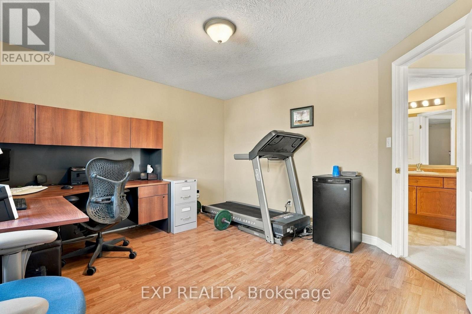 99 Stiefelmeyer Crescent Property Photo 20