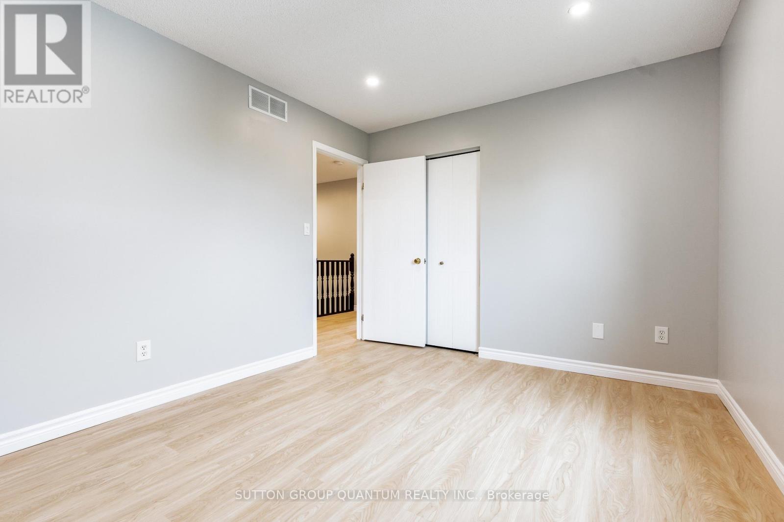 Upper - 48 White Sands Court Property Photo 20