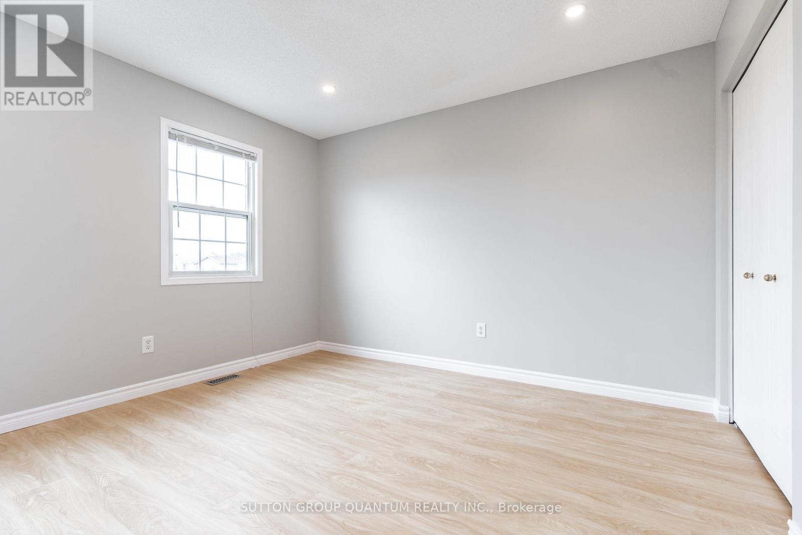 Upper - 48 White Sands Court Property Photo 21