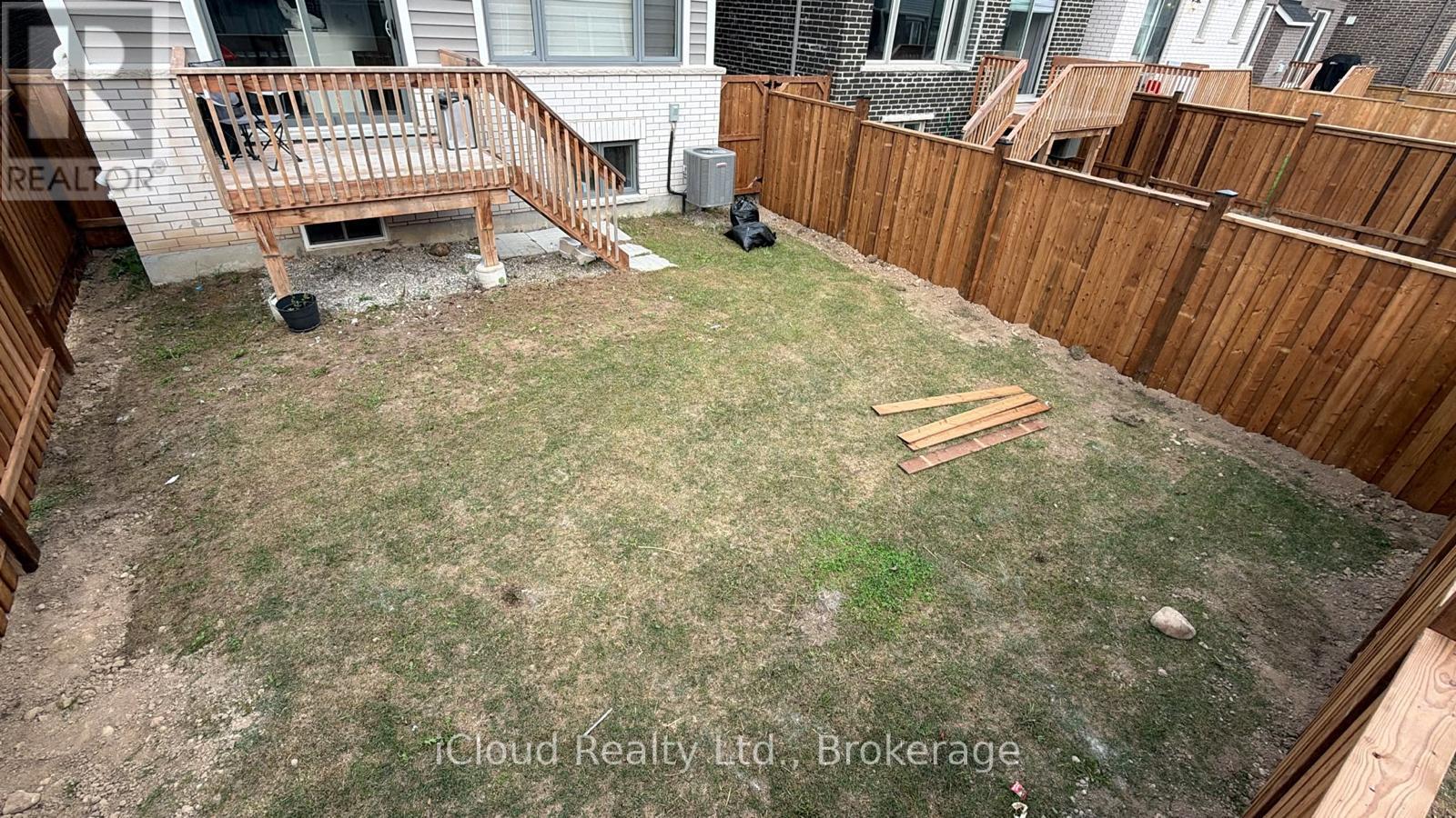 26 Milt Schmidt Street Property Photo 15