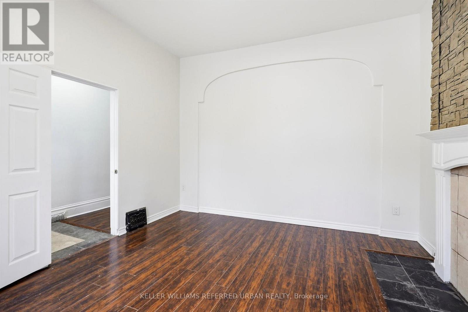 52 Cathcart Street Property Photo 11