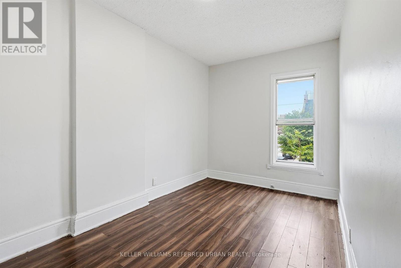 52 Cathcart Street Property Photo 16