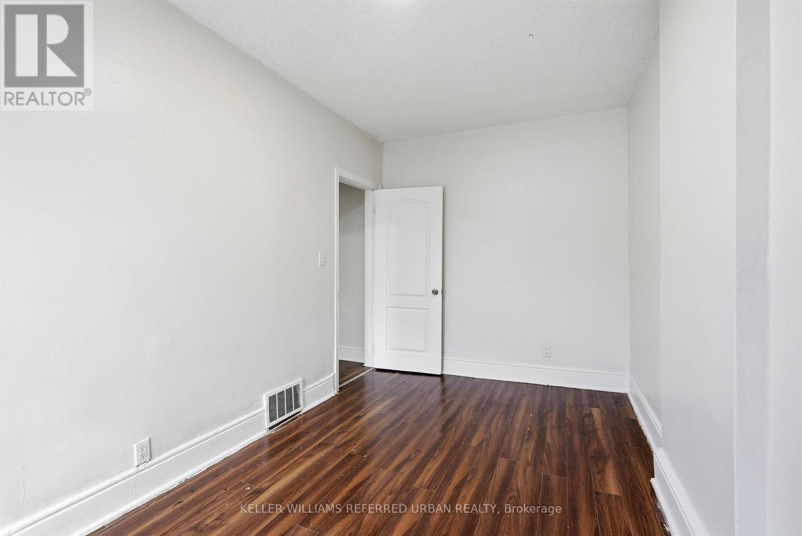 52 Cathcart Street Property Photo 24
