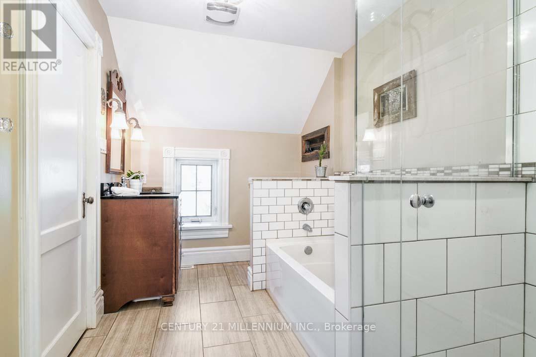 753333 2nd Line Ehs Property Photo 39