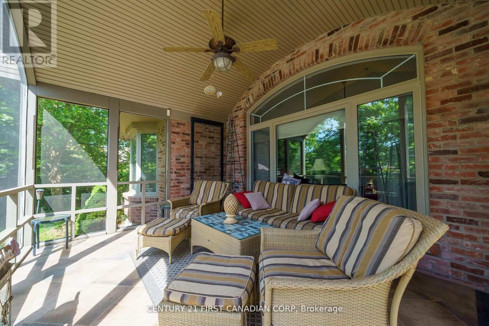 2091 Valleyrun Boulevard Property Photo 11