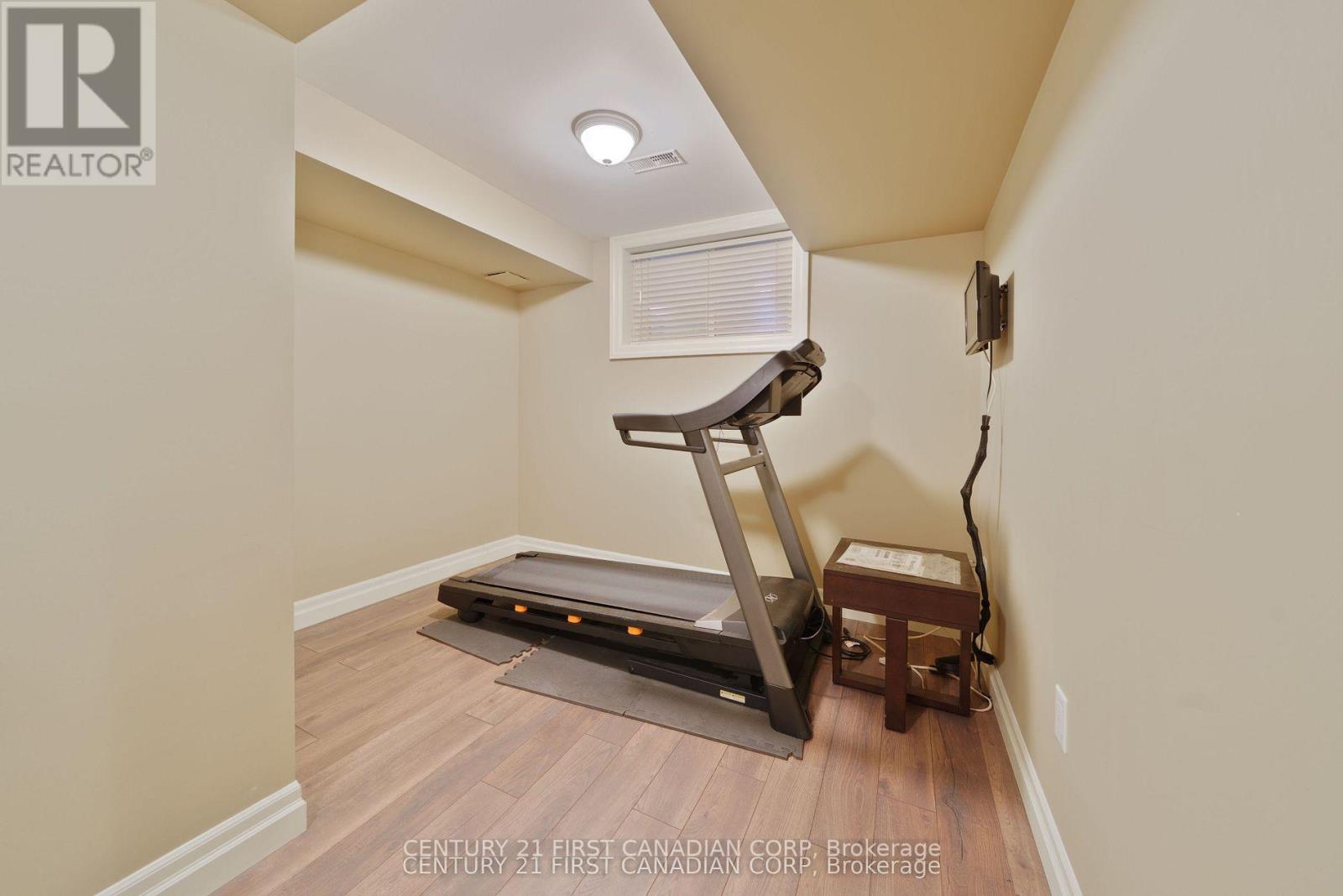 2091 Valleyrun Boulevard Property Photo 39