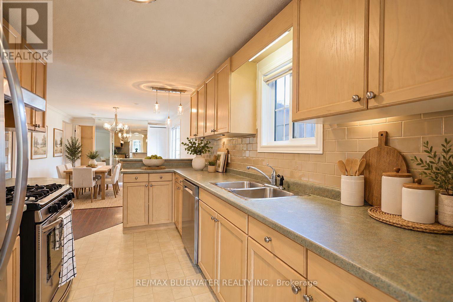 288 Concord Drive Property Photo 14