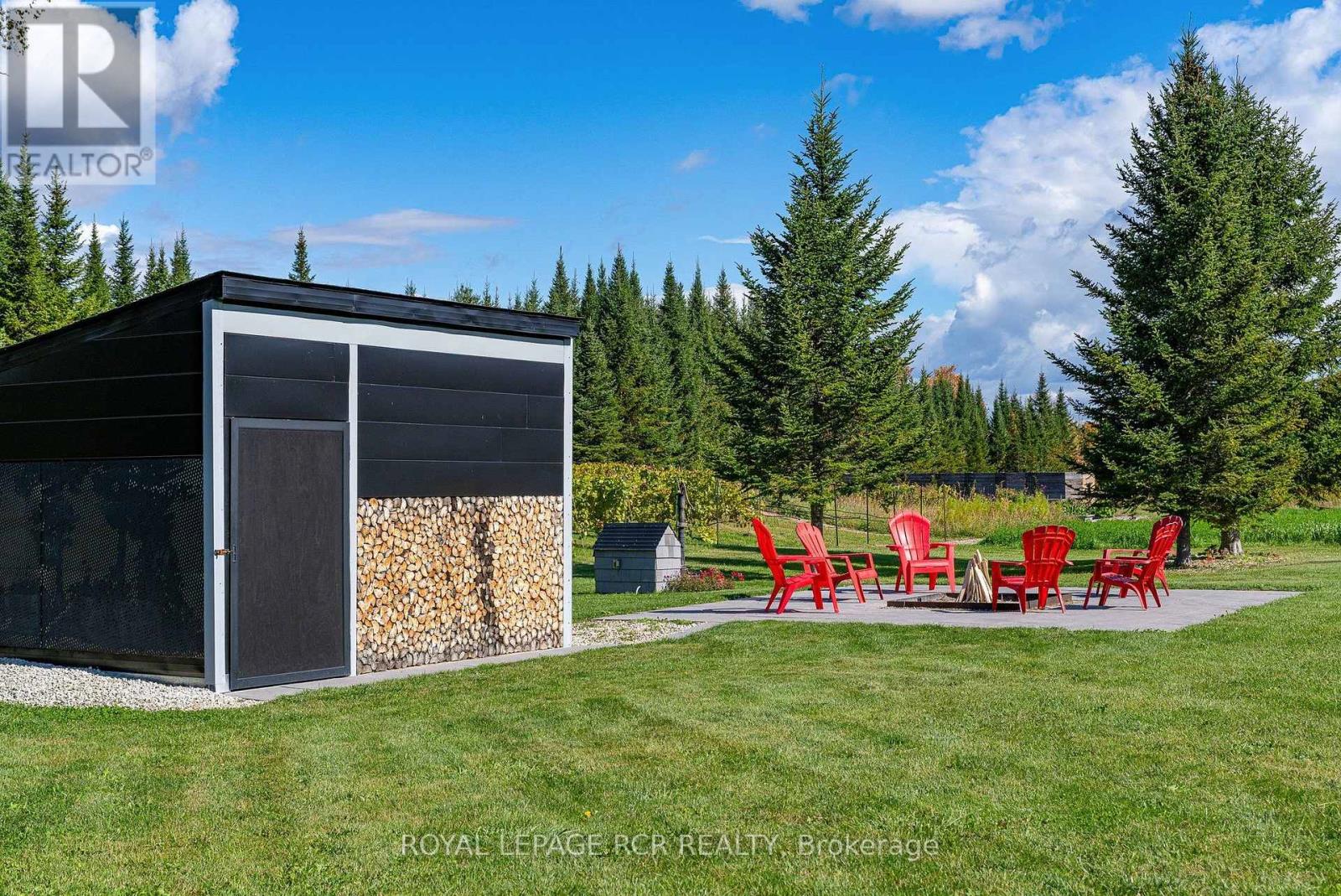 758021 2nd Line E Property Photo 45