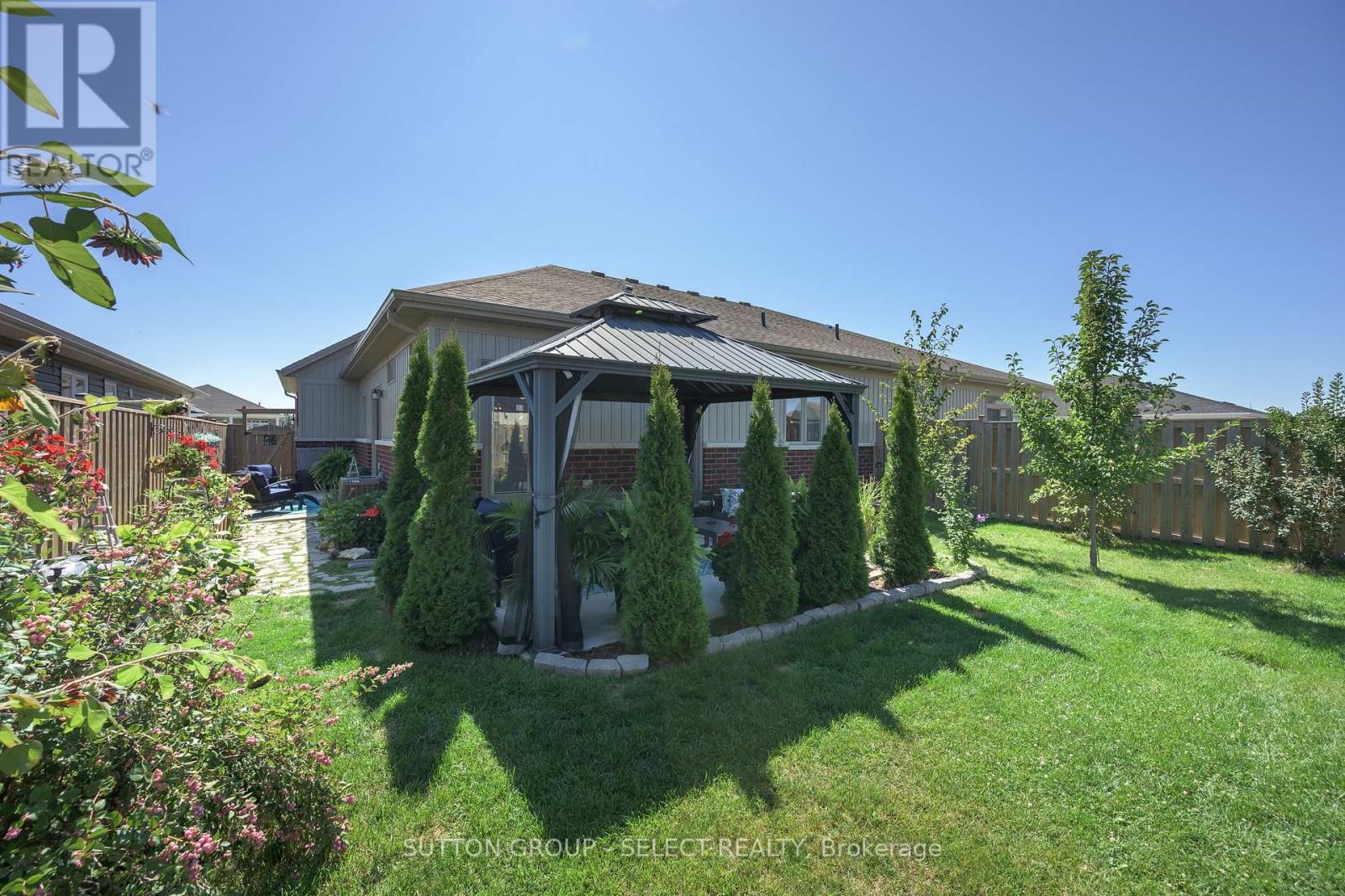 99 Lanz Boulevard Property Photo 7