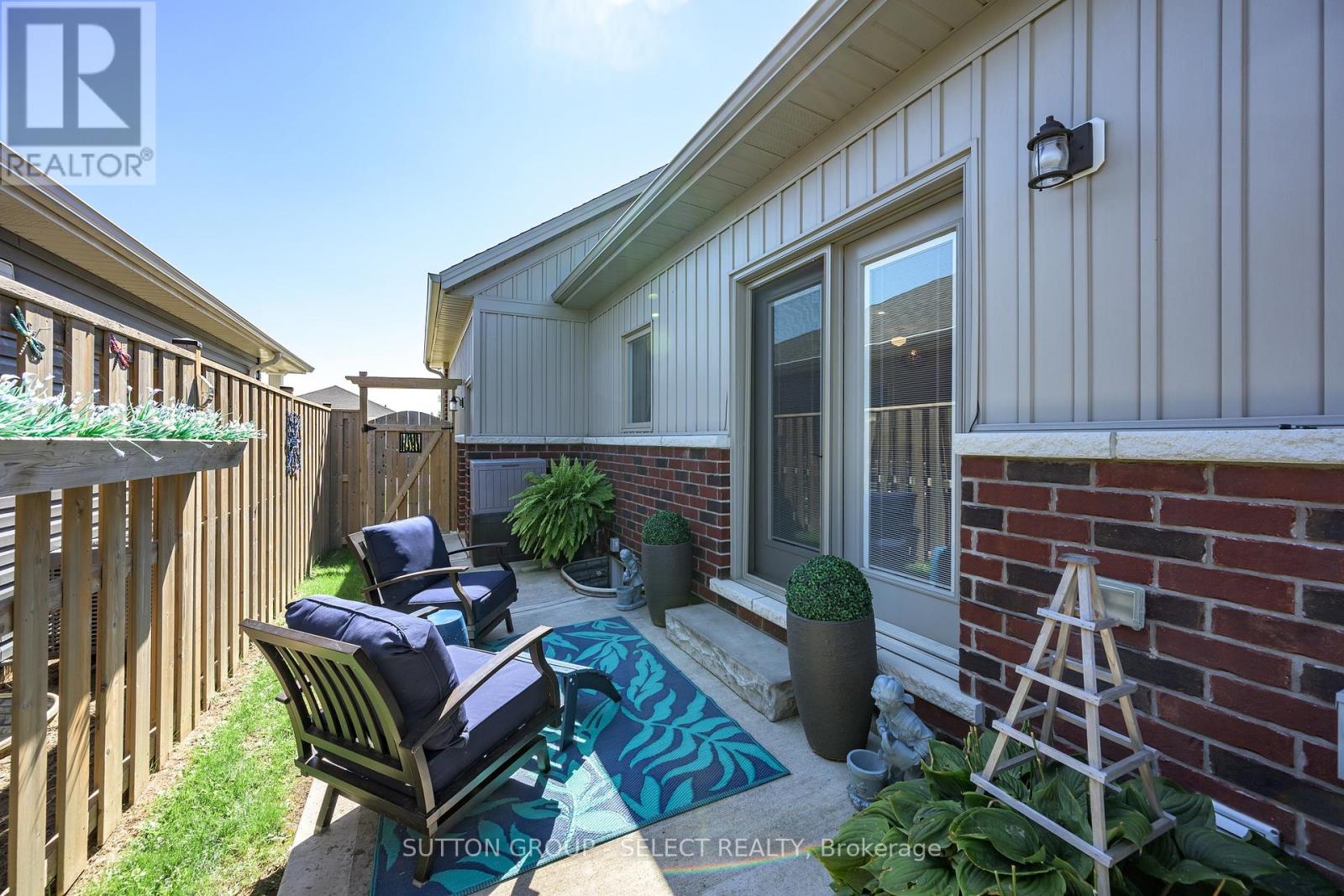 99 Lanz Boulevard Property Photo 10