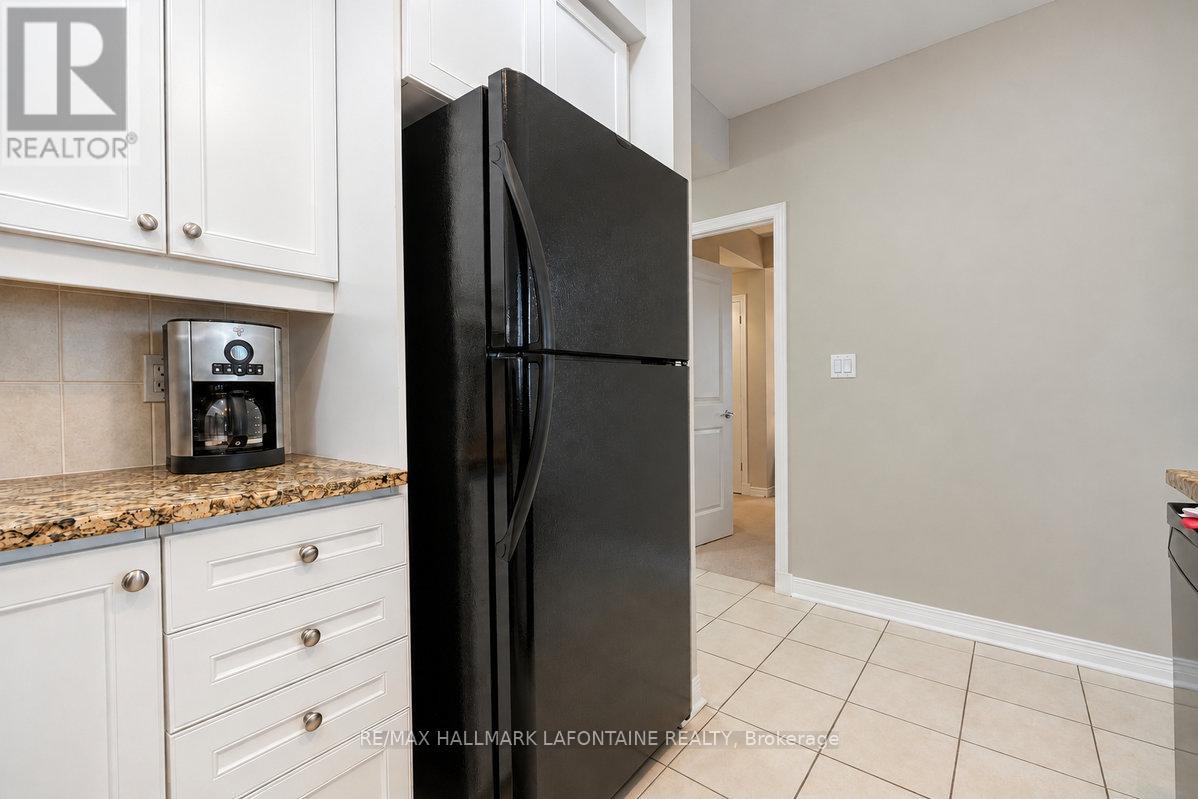 1606 - 570 Laurier Avenue W Property Photo 18