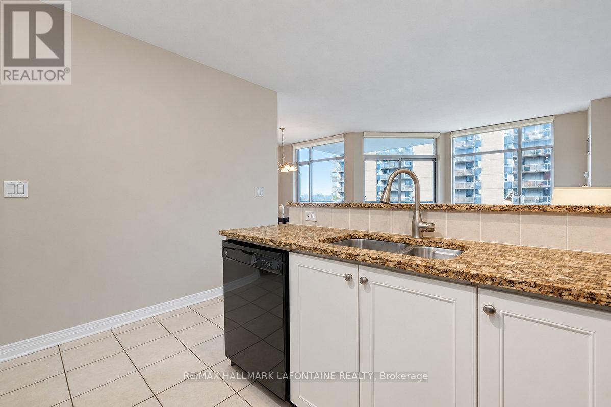 1606 - 570 Laurier Avenue W Property Photo 19