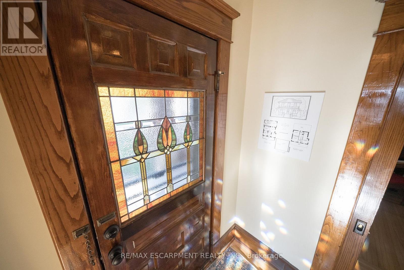 75 Walnut Street Property Photo 4