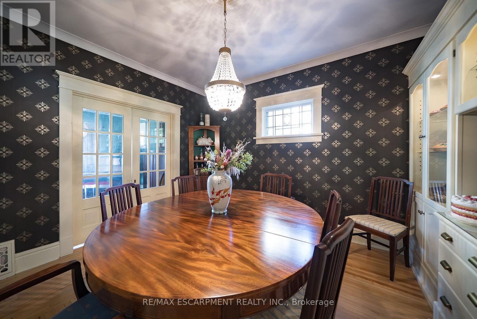 75 Walnut Street Property Photo 12
