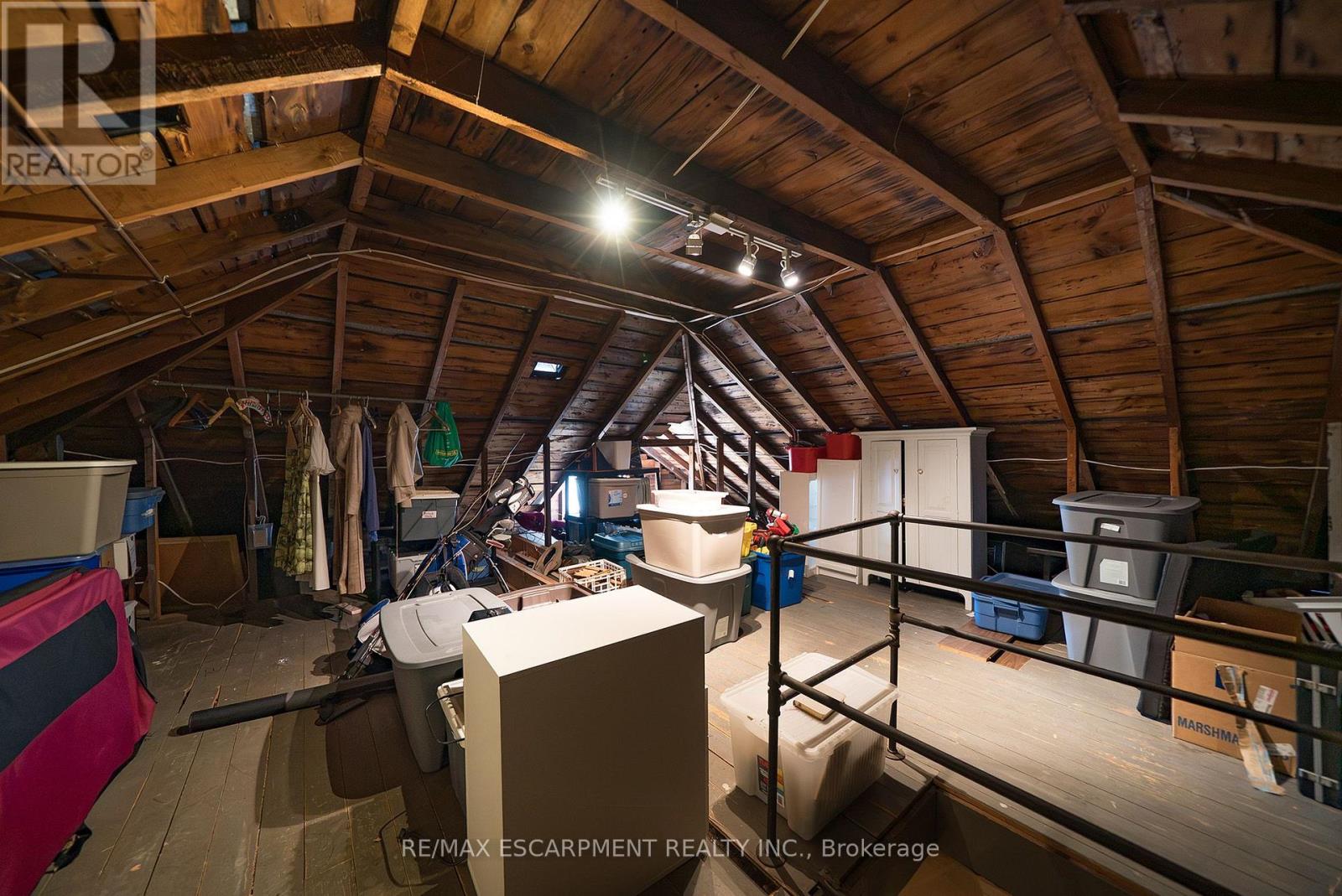 75 Walnut Street Property Photo 35