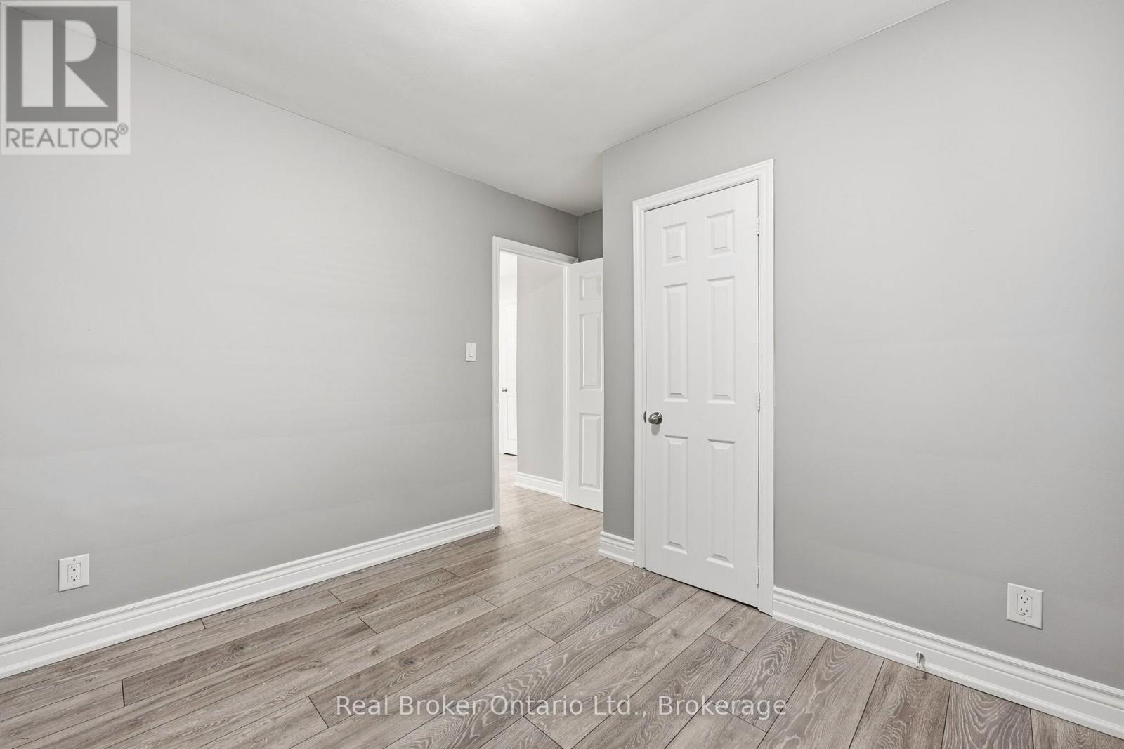 178 East 15th Street Property Photo 11