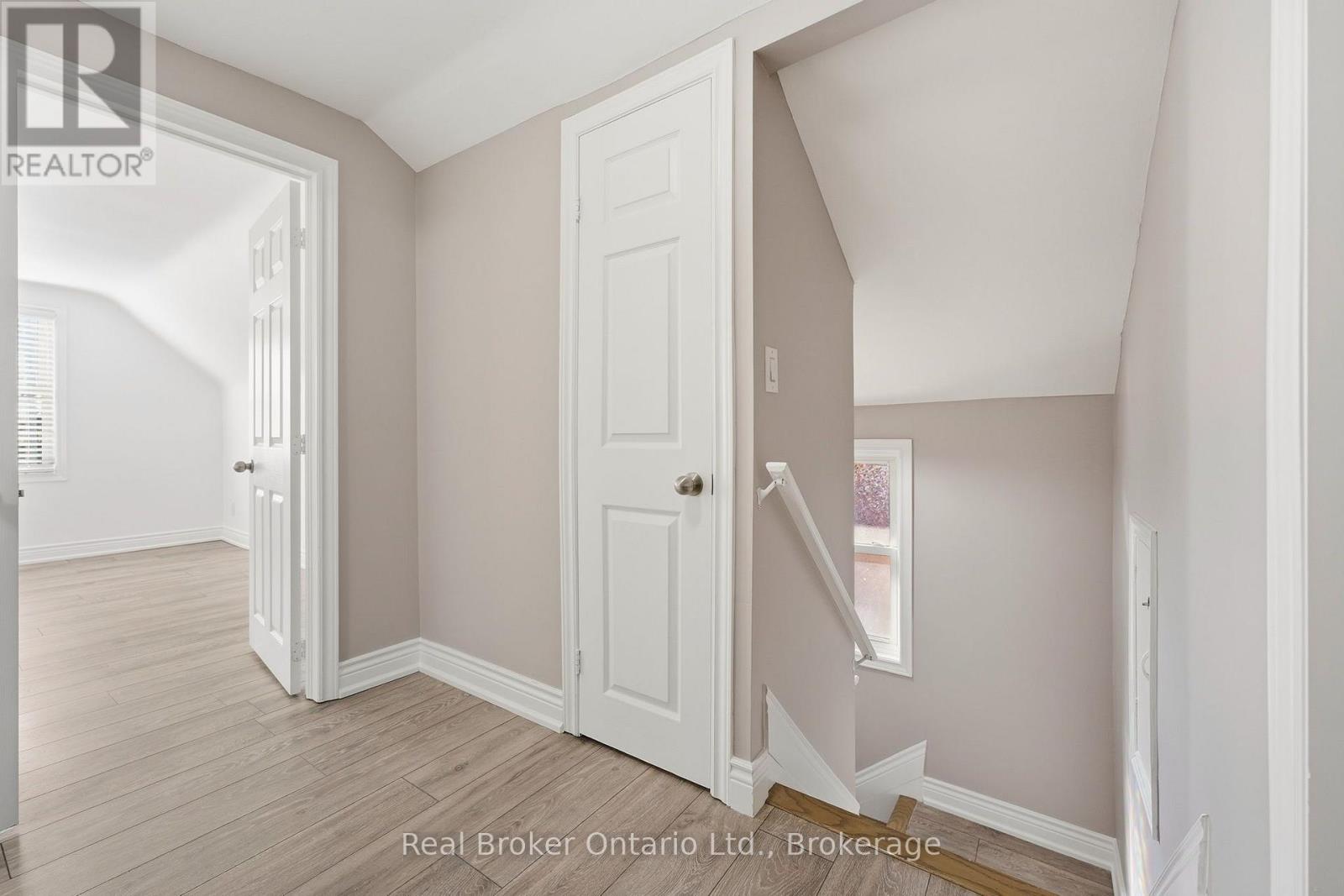 178 East 15th Street Property Photo 14