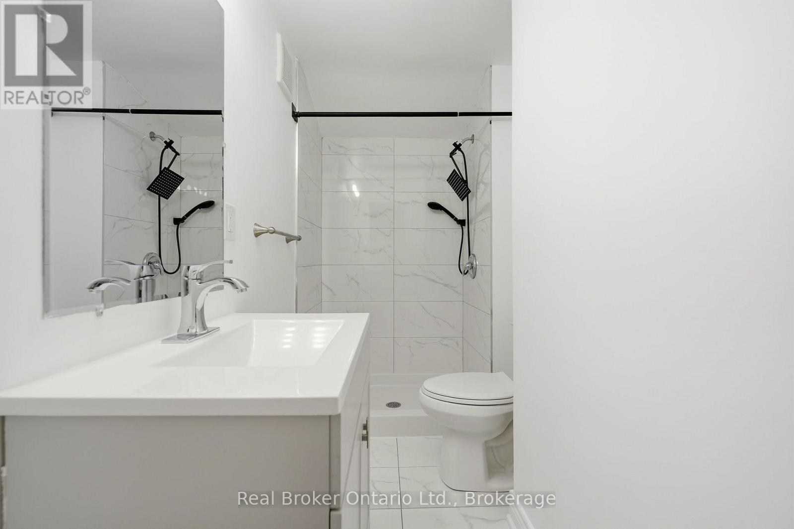 178 East 15th Street Property Photo 19