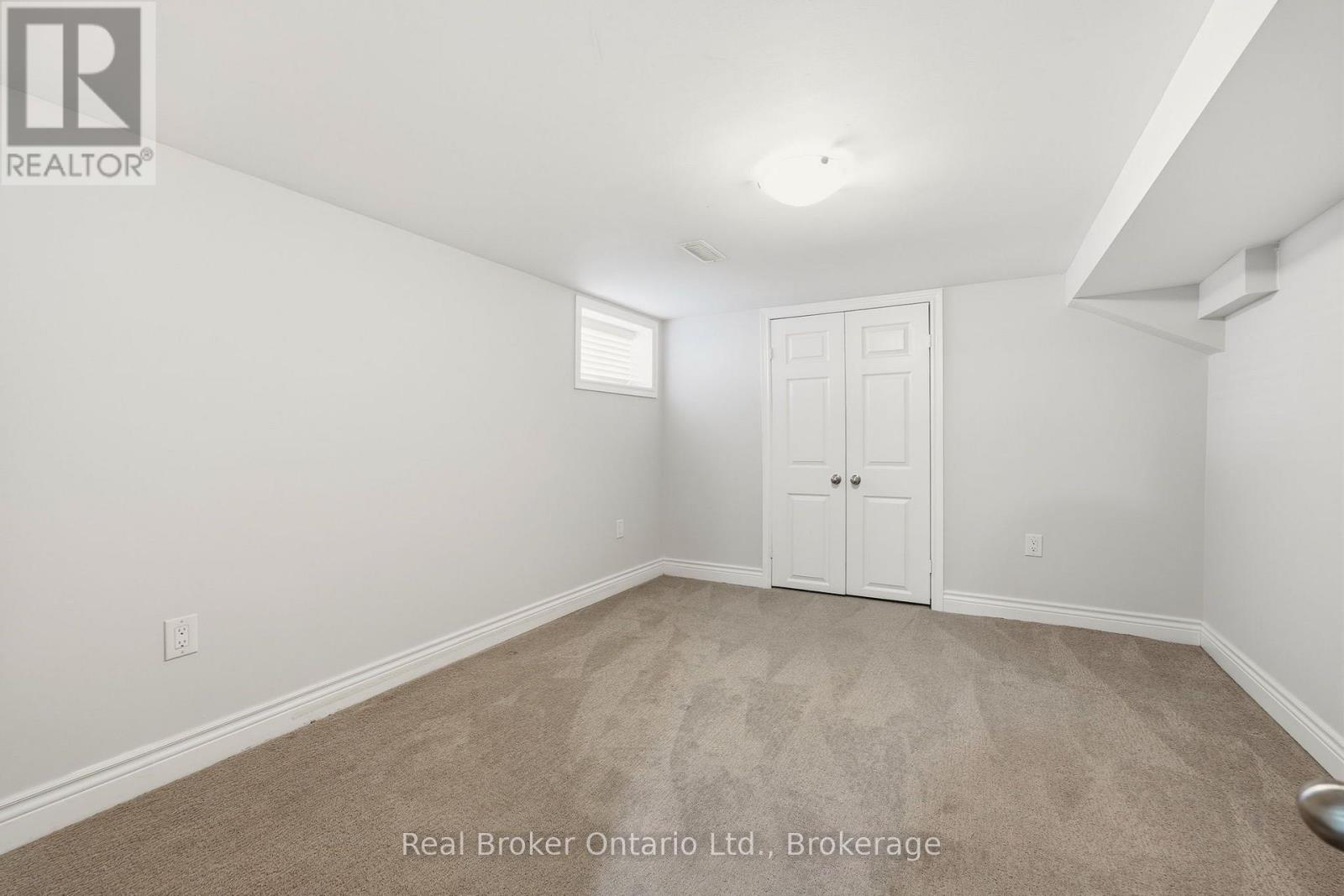178 East 15th Street Property Photo 30
