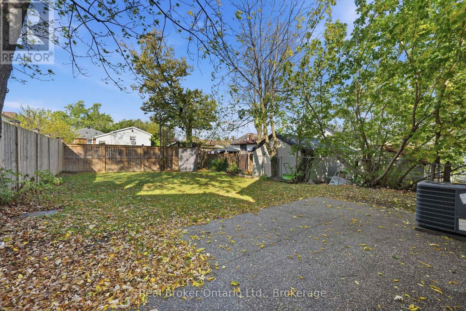 178 East 15th Street Property Photo 34