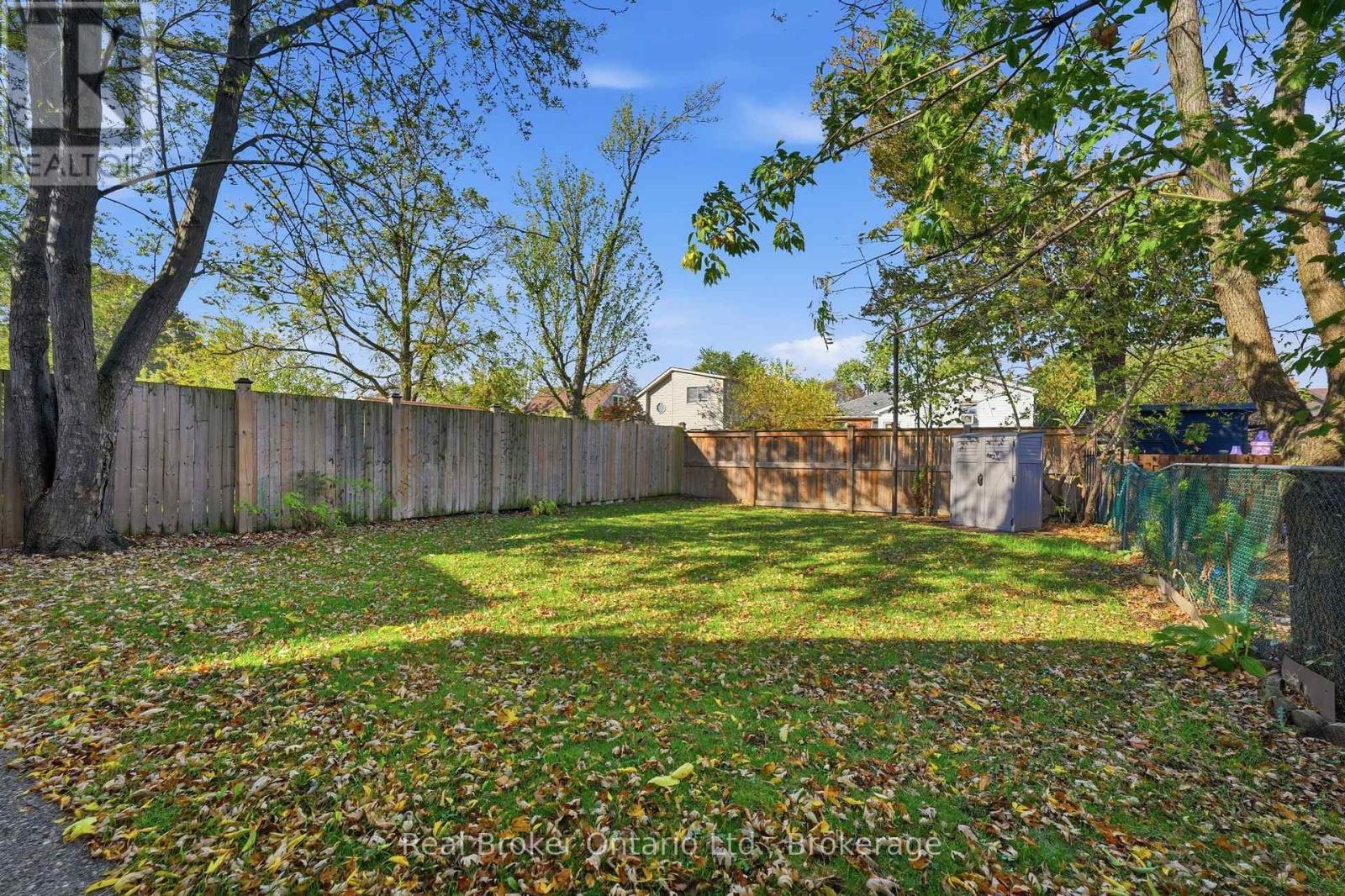 178 East 15th Street Property Photo 35