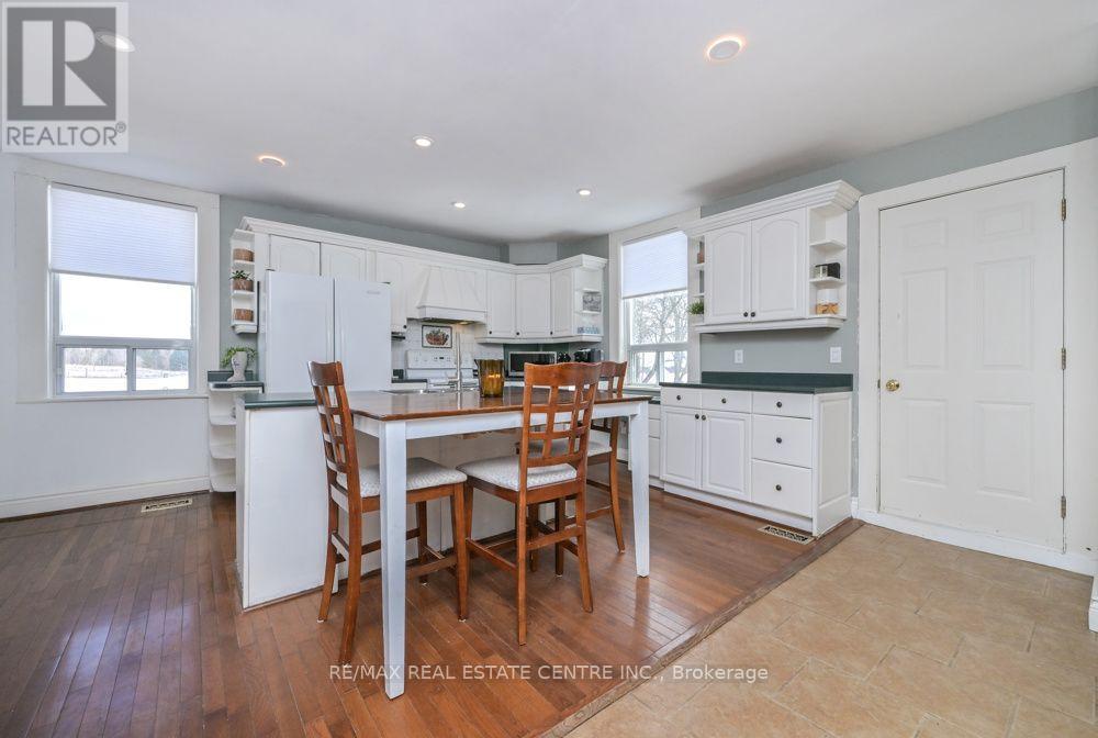 347157 Mono Centre Road Property Photo 7