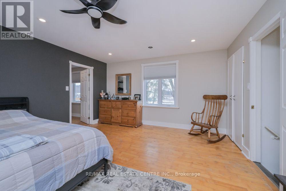 347157 Mono Centre Road Property Photo 18