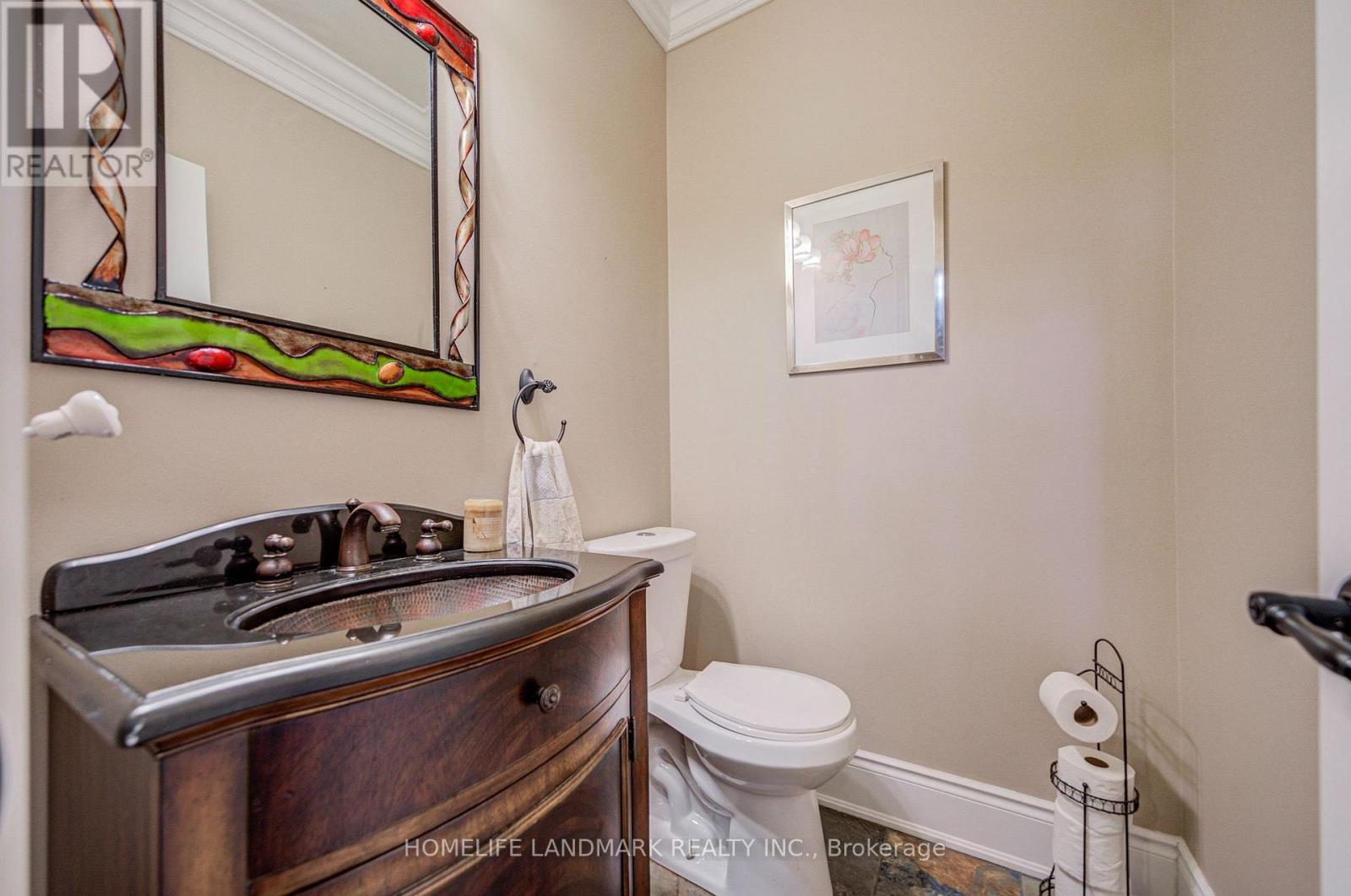 668 Garth Street Property Photo 23