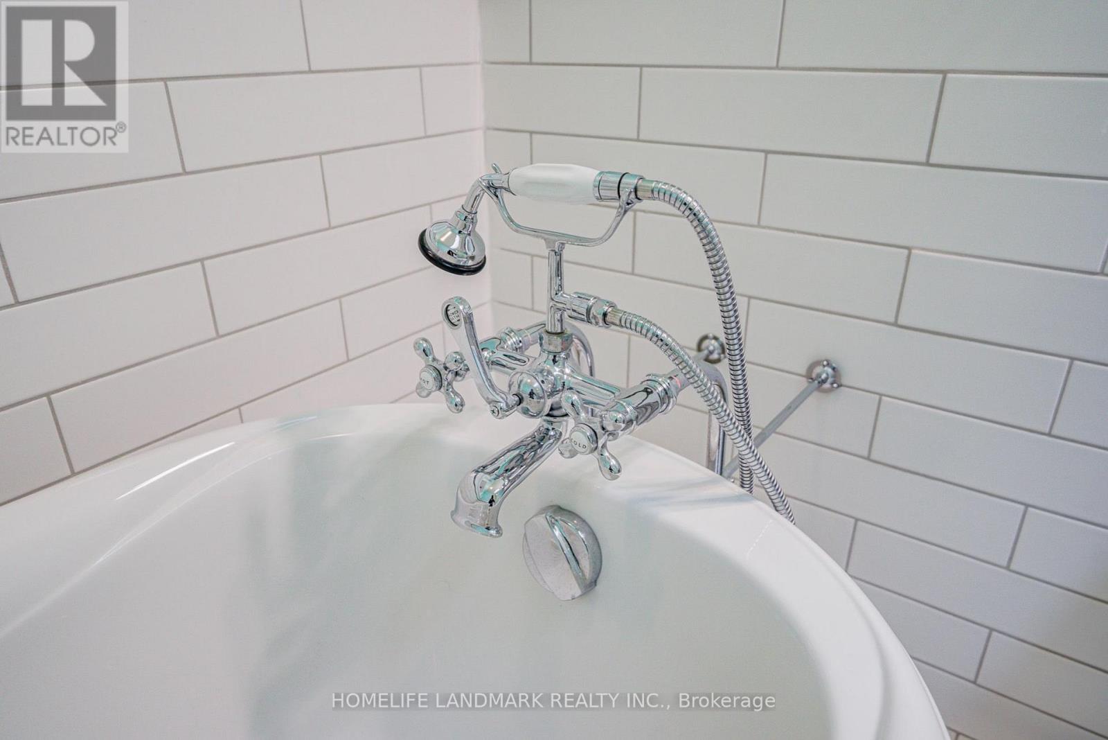 668 Garth Street Property Photo 28