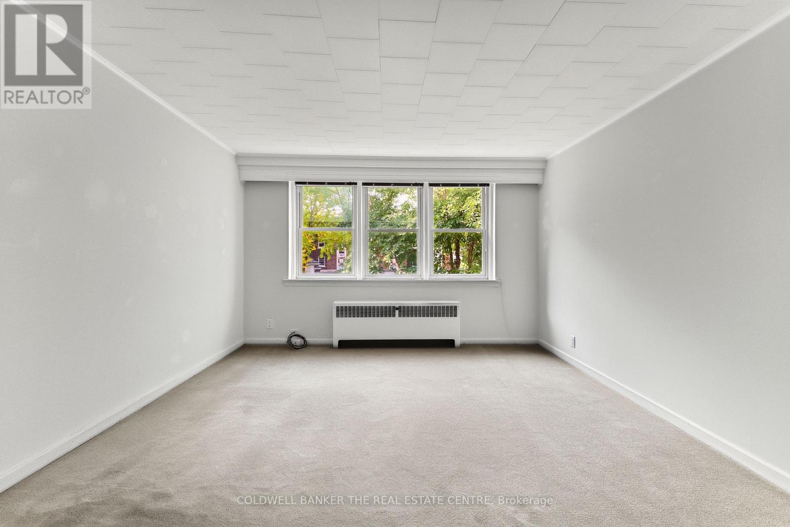 9 - 4 Robinson Street Property Photo 4