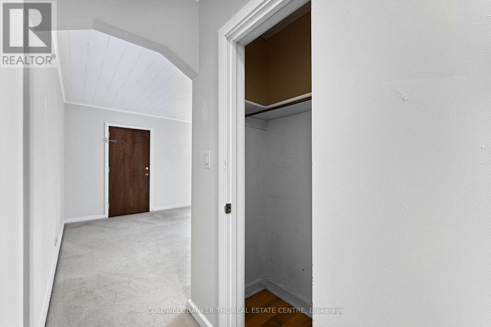 9 - 4 Robinson Street Property Photo 18