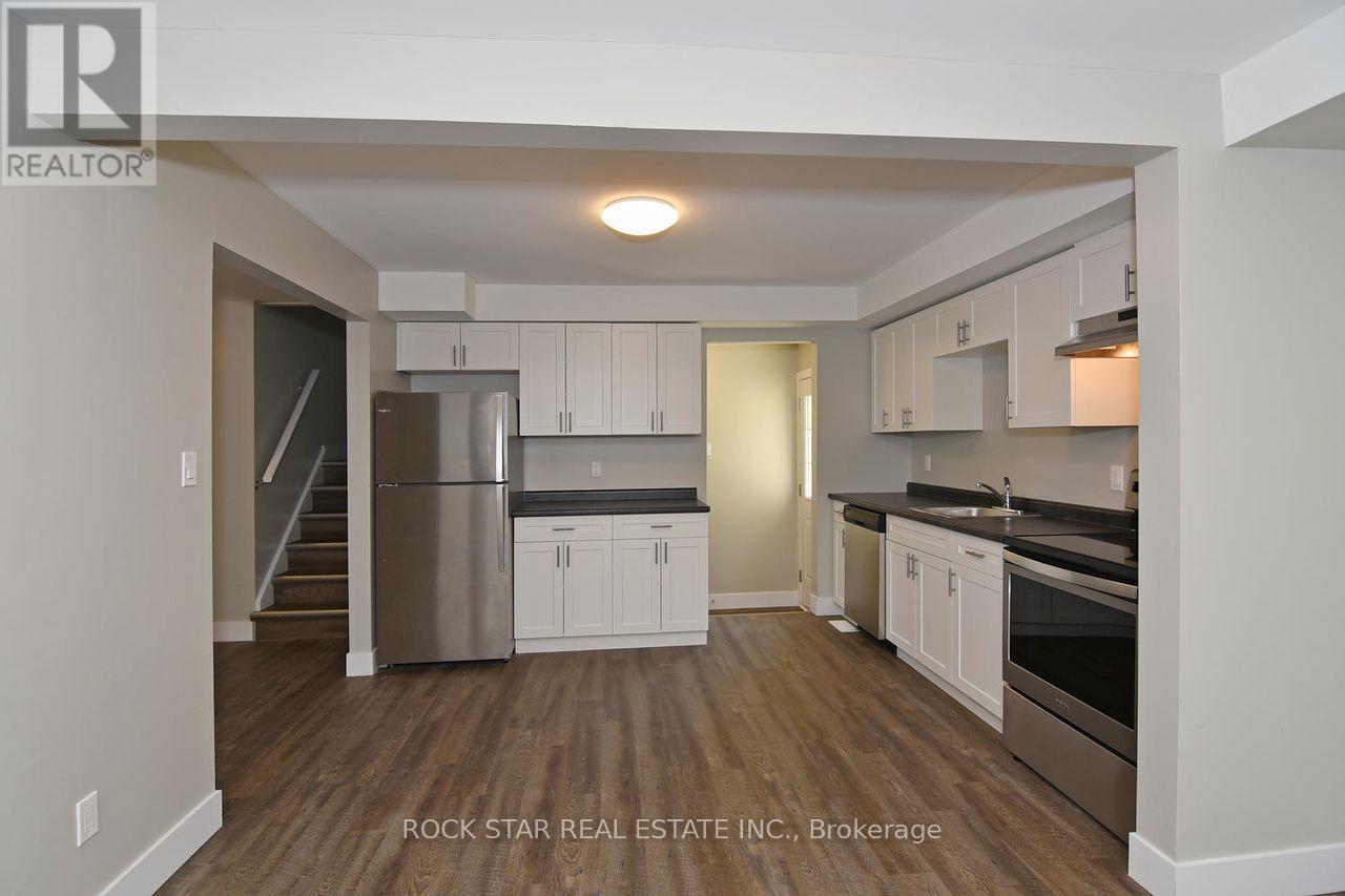 1 Southwood Crescent Property Photo 5