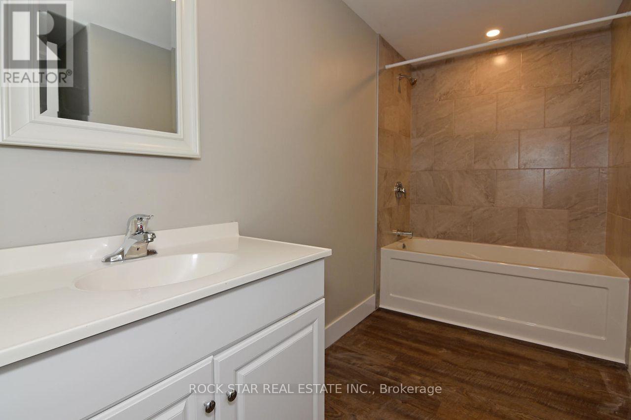 1 Southwood Crescent Property Photo 10