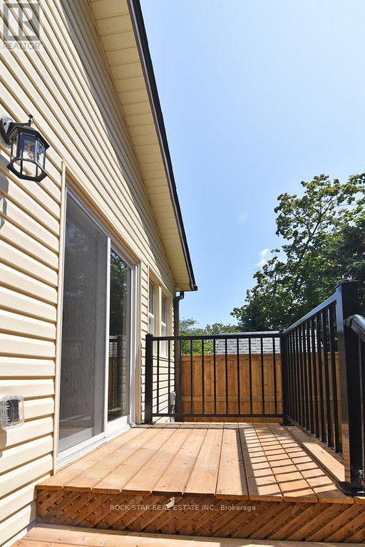 1 Southwood Crescent Property Photo 29