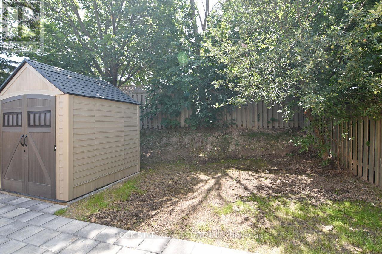 1 Southwood Crescent Property Photo 30