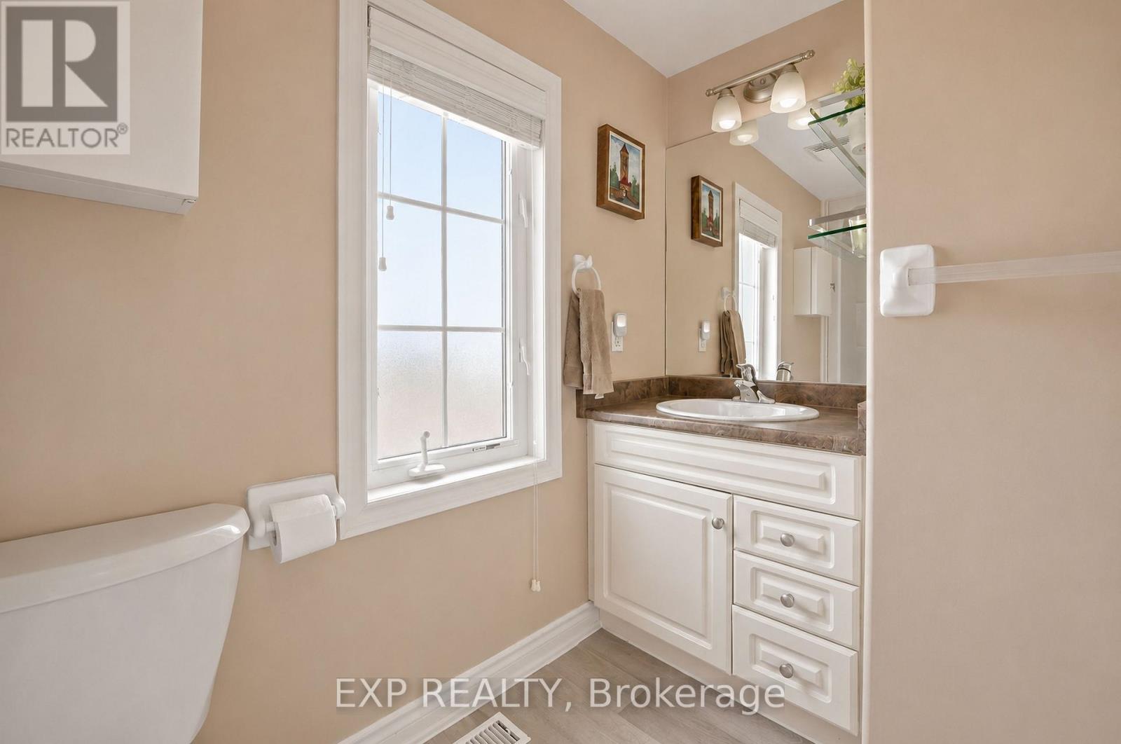 1 - 495 Linwell Road Property Photo 12