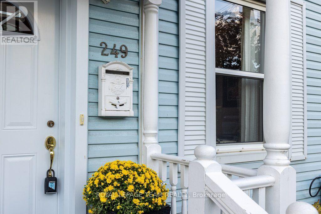 249 Hinchey Avenue Property Photo 2