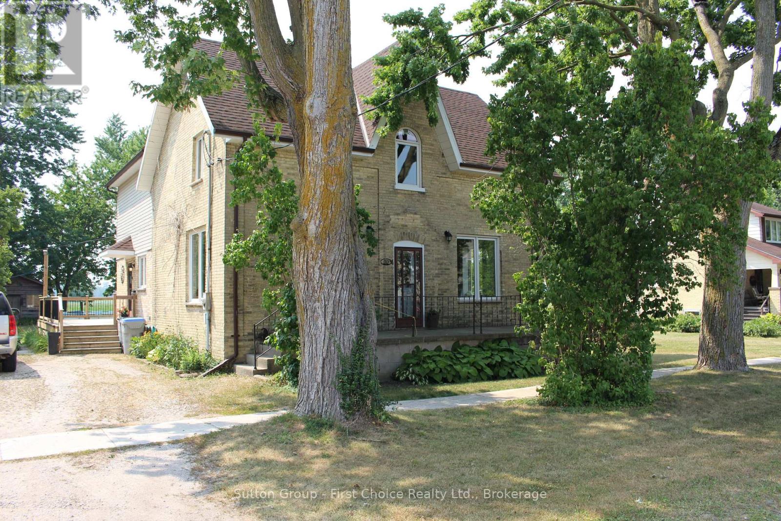 30 KING STREET N Property Image